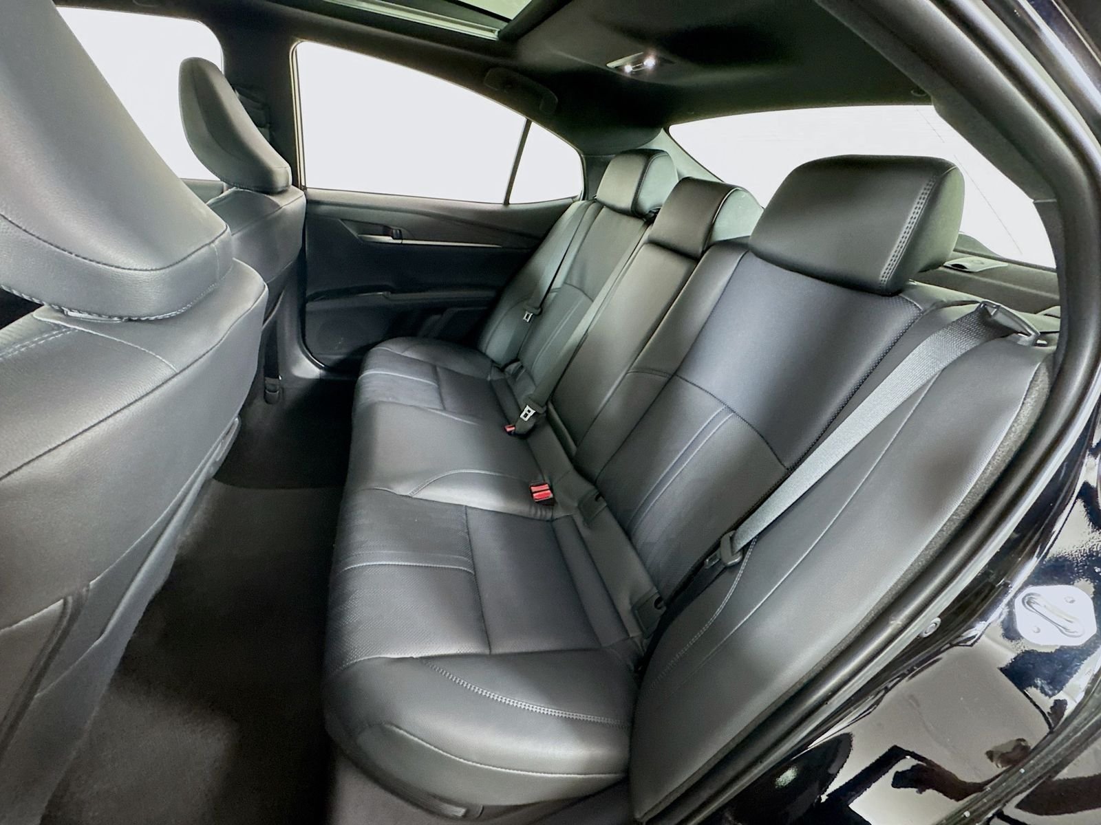 2025 Toyota Camry XSE - Photo 18