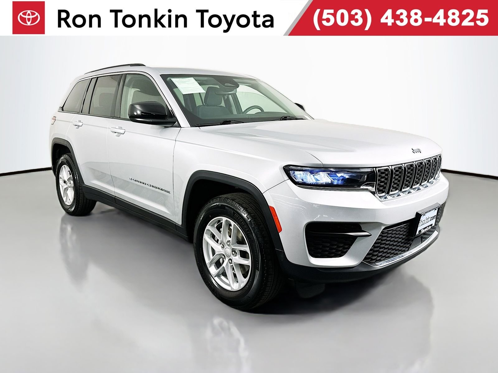 Pre-Owned 2024 Jeep Grand Cherokee Laredo 4D Sport Utility in