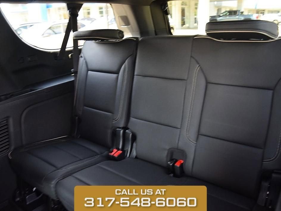 2026 Chevrolet Suburban Premier - Photo 16