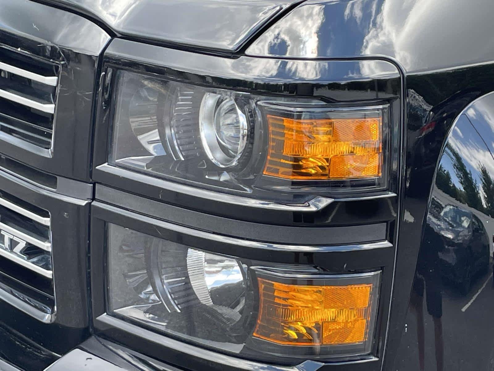Used 2015 Black Chevrolet LTZ image 13