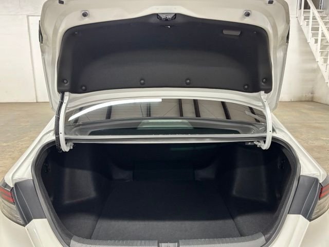 Used 2024  Honda LX image 24
