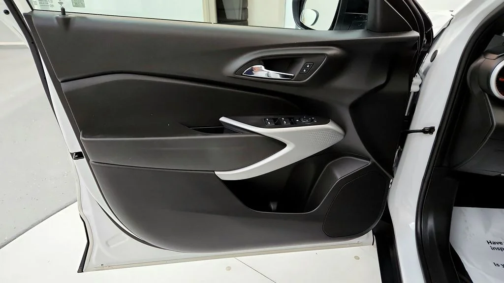 Used 2024 White Chevrolet 1RS image 22
