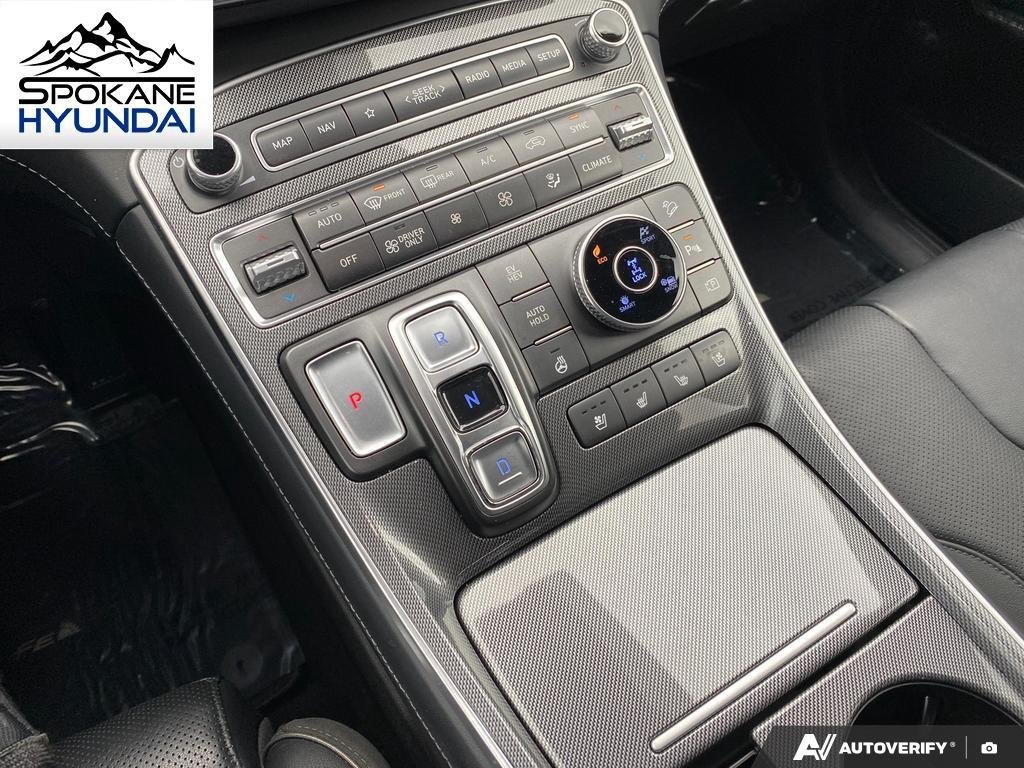 Certified Used 2022 Lagoon Blue Hyundai Limited image 21