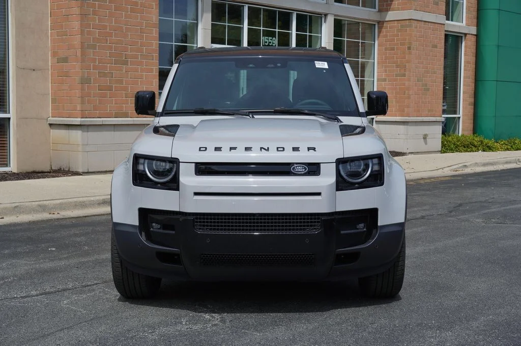 New 2026 Borasco Grey Land Rover S image 4