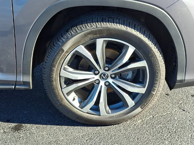 Used 2022 Gray Lexus 350 image 8