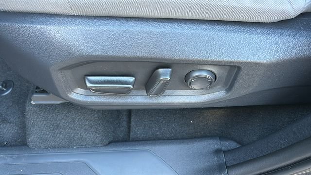 2025 Toyota Tundra SR5 - Photo 43