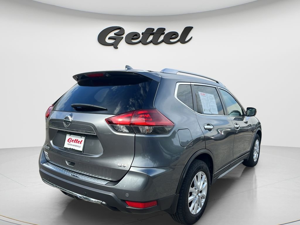 Used 2020 Gray Nissan SV image 5