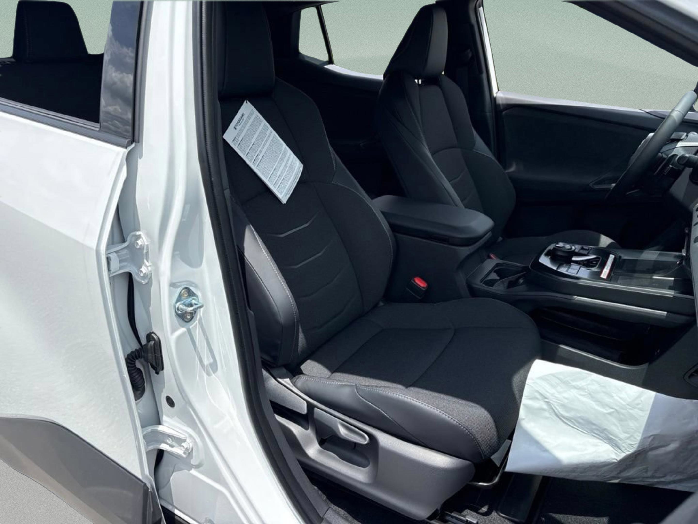 New 2026 Wind Chill Pearl Toyota SE image 27