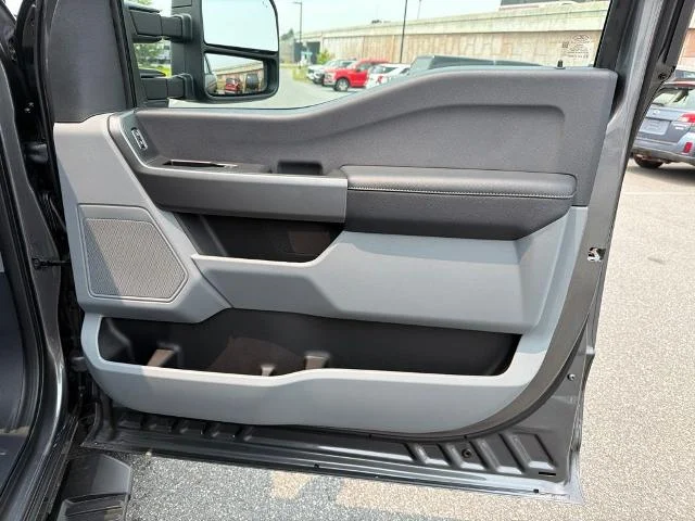 New 2026 Carbonized Gray Metallic Ford F-250® XLT image 25