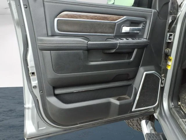 Used 2019 Silver Ram Laramie image 22