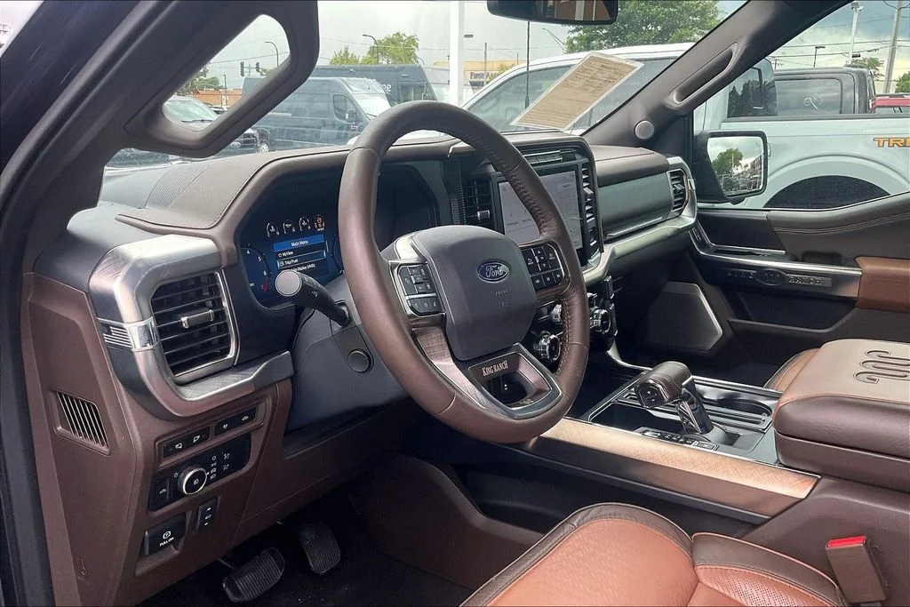 Used 2024 Blue Ford King Ranch image 13