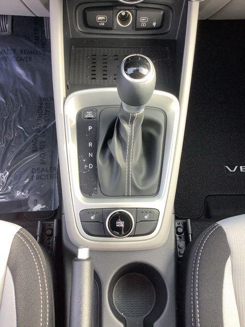 New 2026 Onyx Black Hyundai SEL image 30