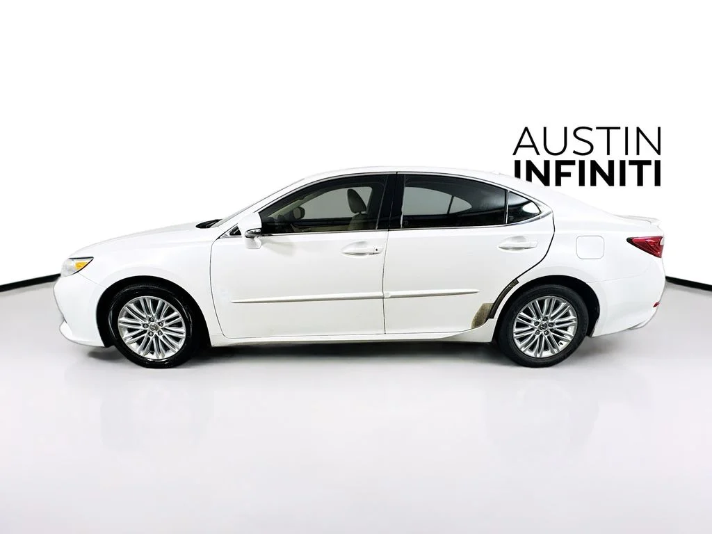 Used 2013 White Lexus 350 image 4