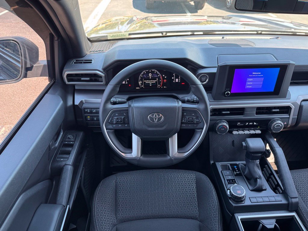 Used 2025  Toyota SR5 image 21