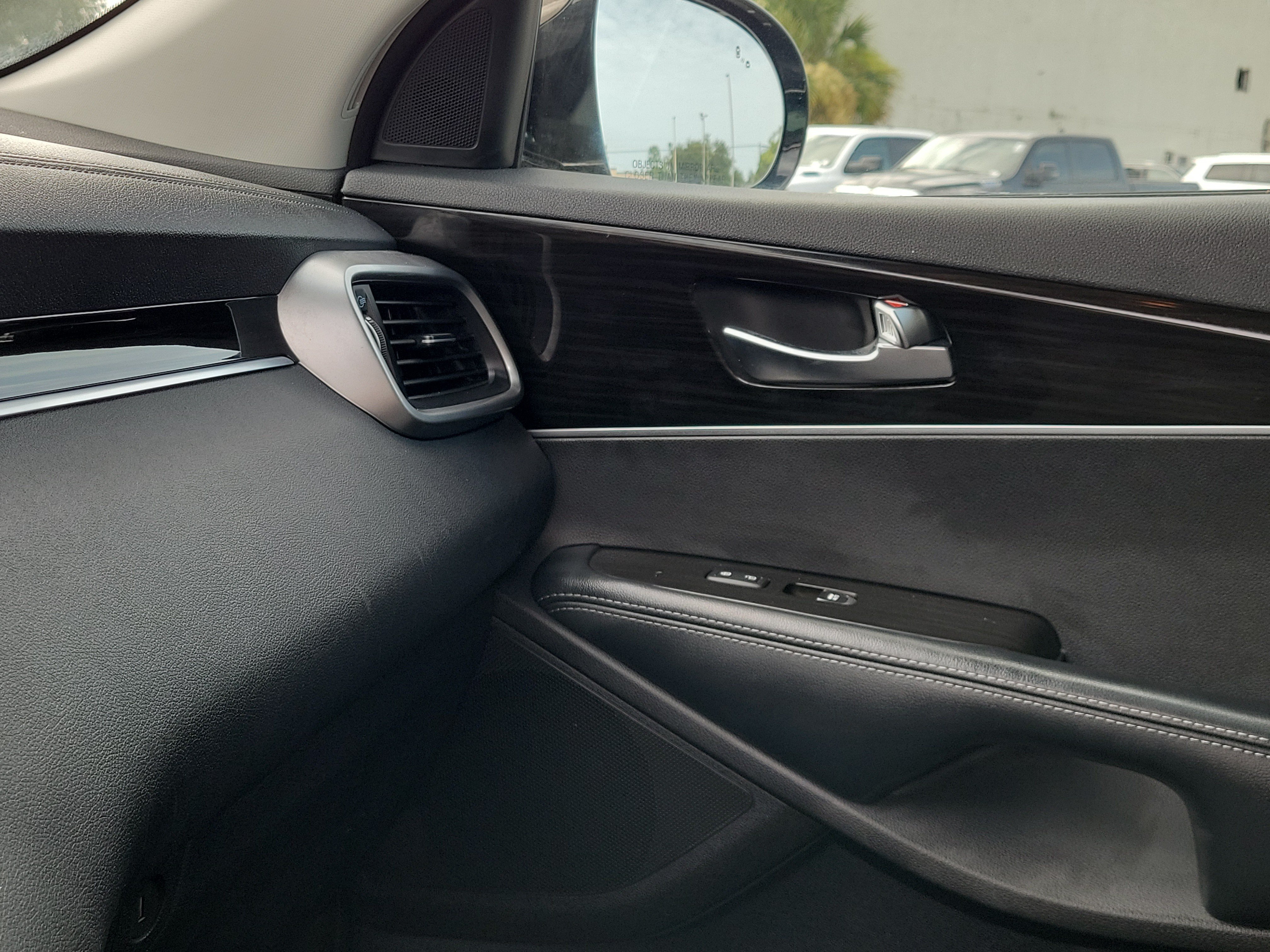 Used 2020 Dragon Brown Kia LX image 28