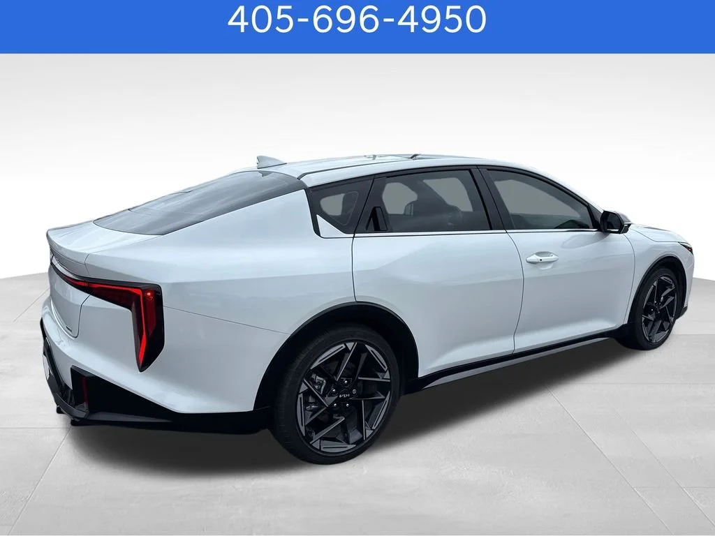 Pre-Owned 2025 Kia K4 GT-Line