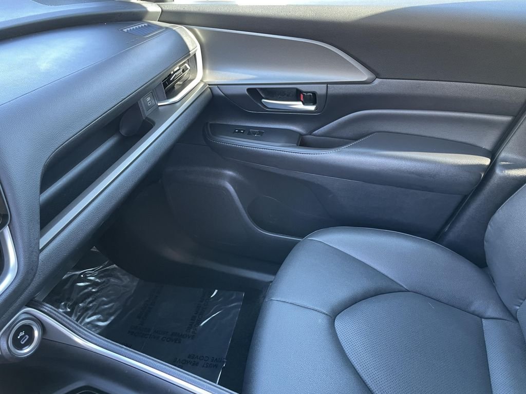 Used 2024 Beige Toyota XLE image 20
