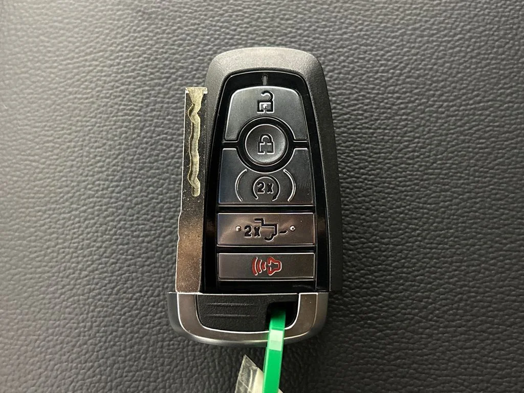 New 2026 Blue Ford Lariat image 33