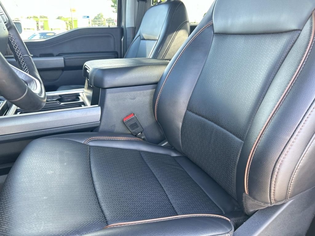 Certified Used 2025 Carbonized Gray Metallic Ford Lariat image 29