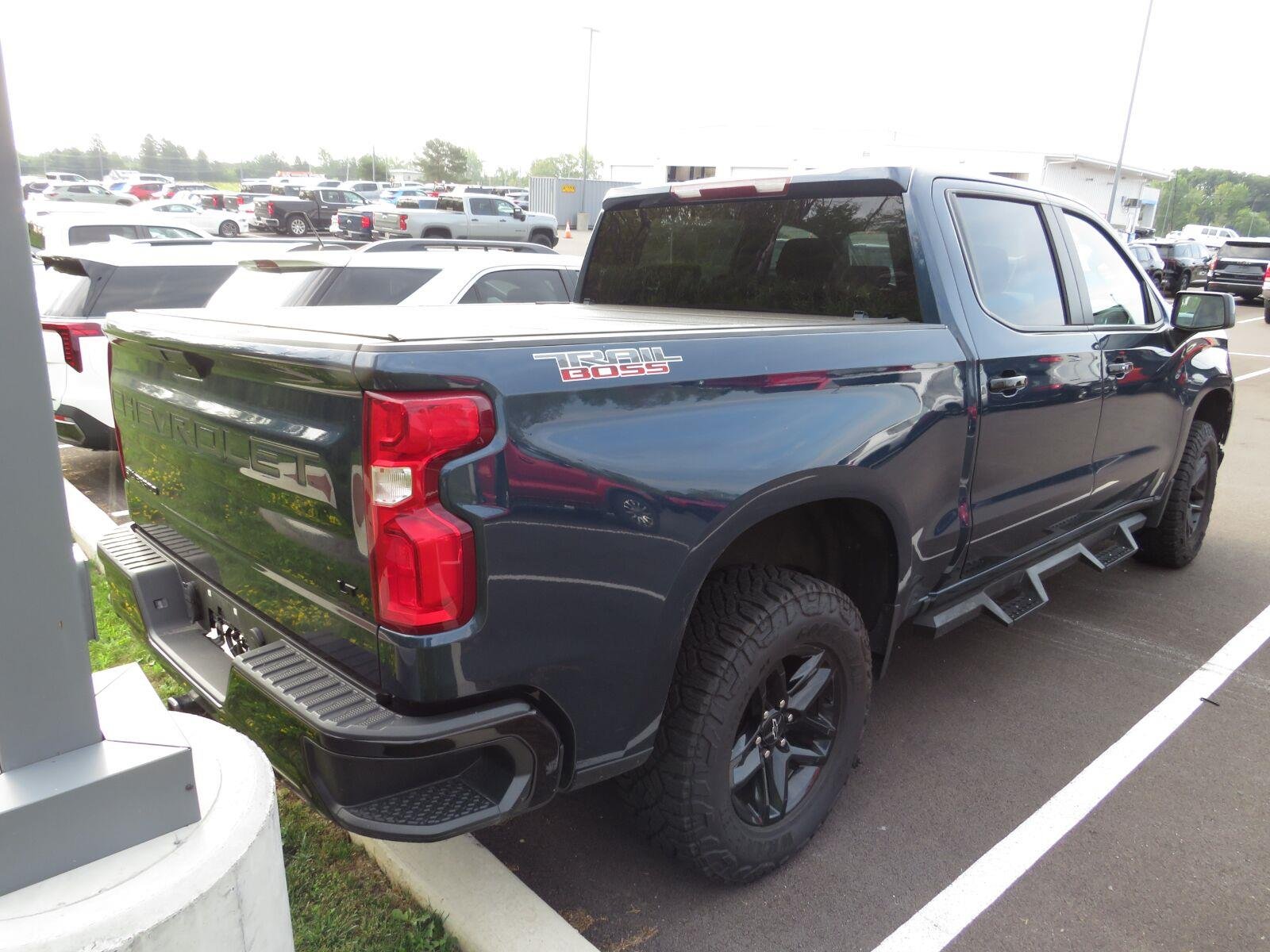 Used 2021 Northsky Blue Metallic Chevrolet LT Trail Boss image 9