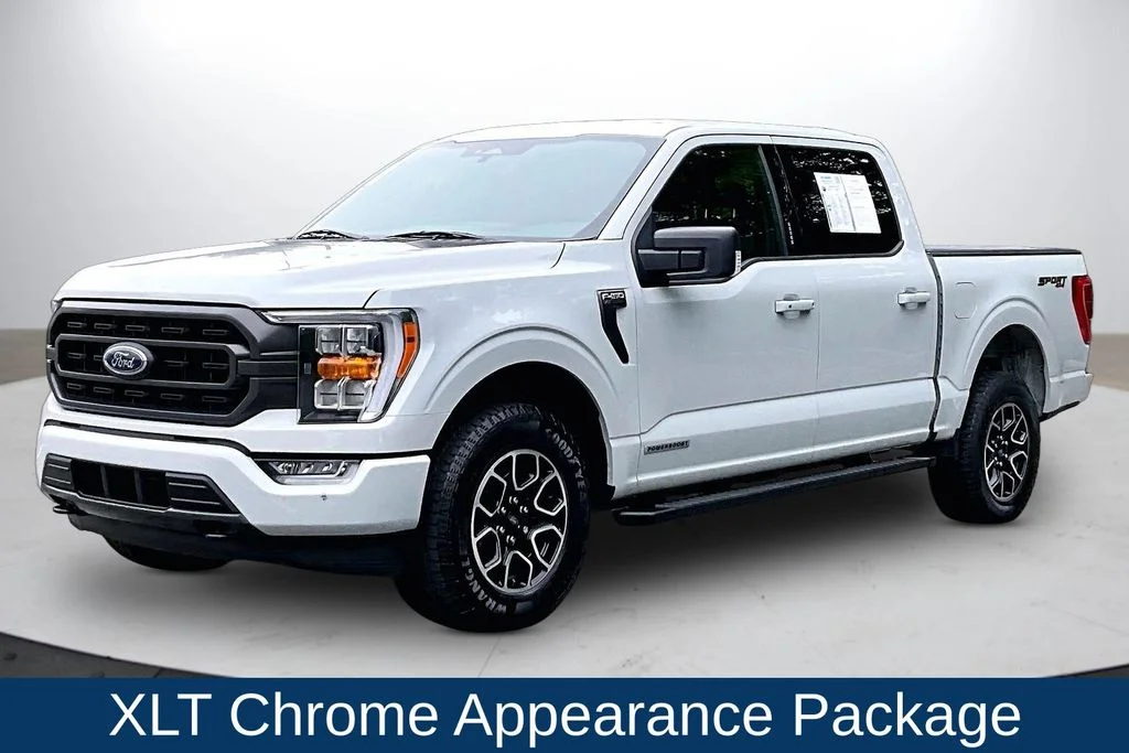 Used 2023 White Ford XLT image 4