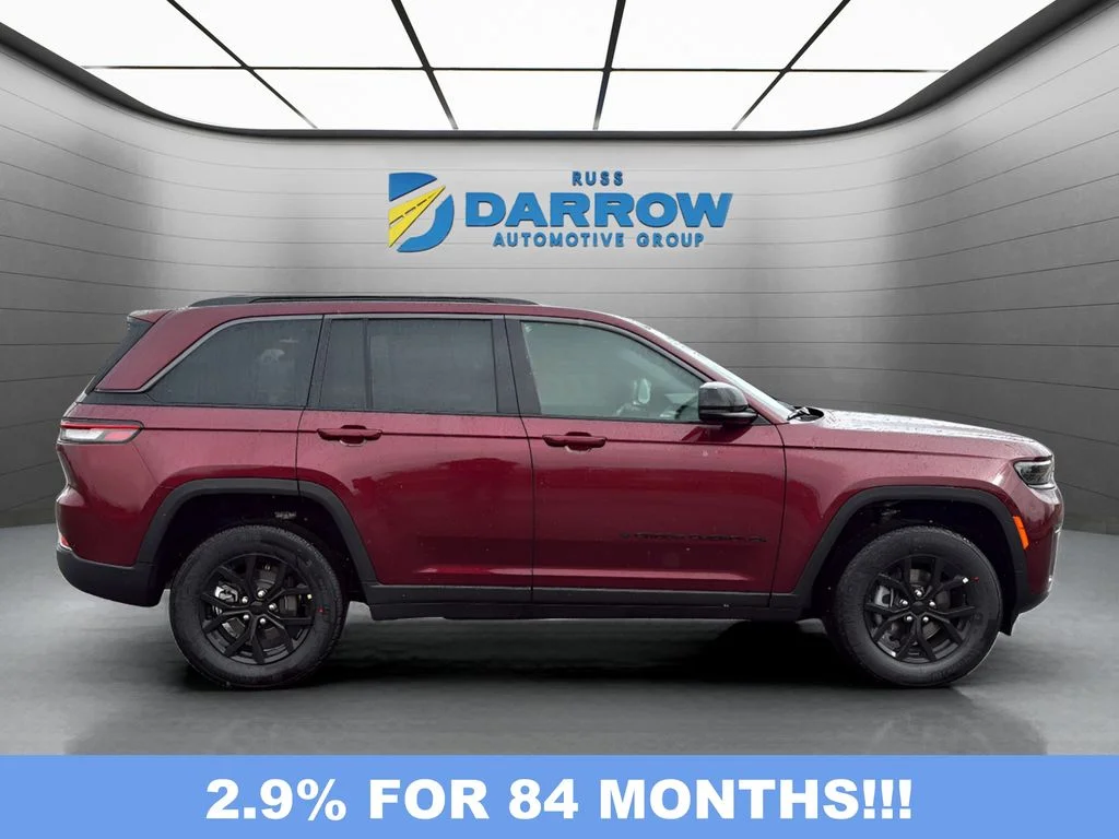 New 2026 Velvet Red Pearl-Coat Exterior Paint Jeep Altitude image 6