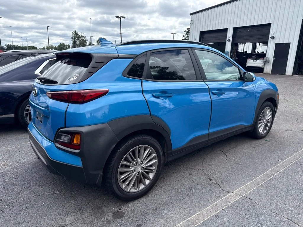 Used 2020 Blue Hyundai SEL Plus image 4