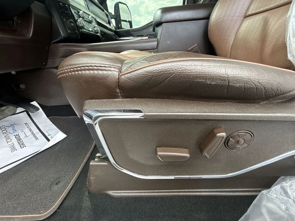 Used 2024 Brown Ford King Ranch image 18