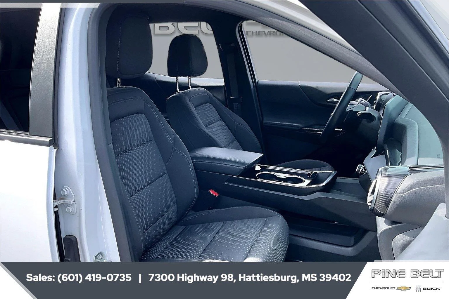 Used 2025 Summit White Chevrolet LT image 6
