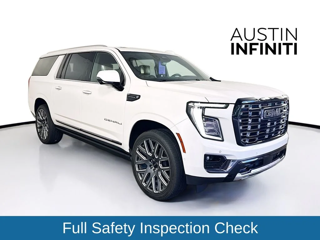 Used 2025 White GMC Denali Ultimate image 1