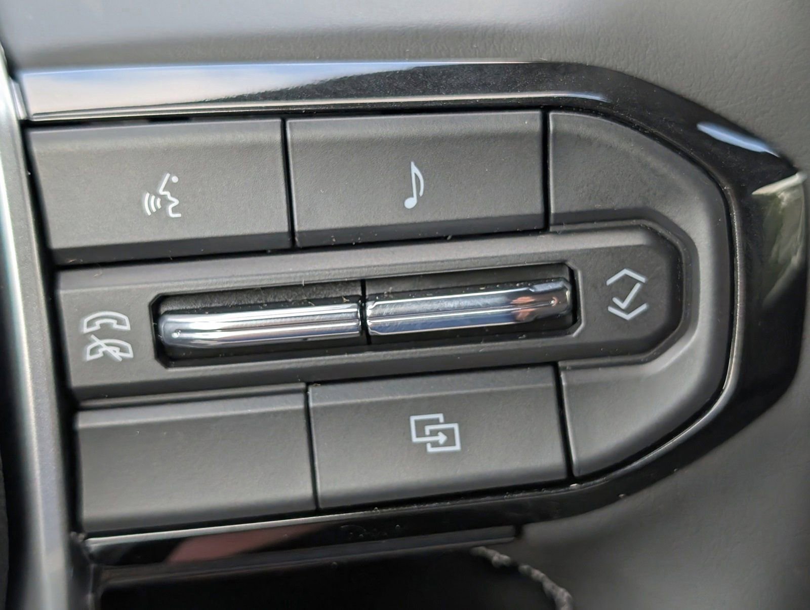 2026 Chevrolet Colorado Work Truck - Photo 18