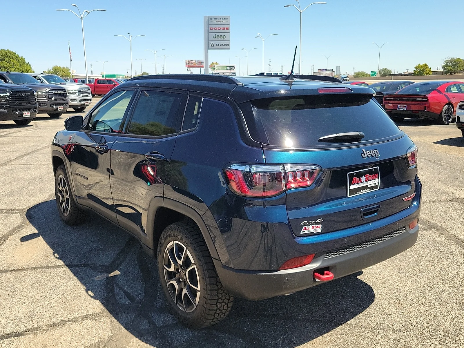 New 2026 Fathom Blue Pearl Coat Jeep TRAILHAWK 4X4 image 3