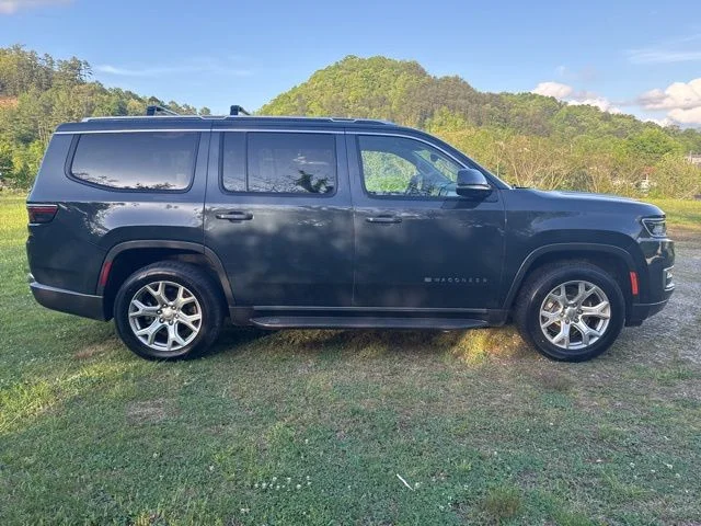 Used 2022 Gray Jeep Series I image 11
