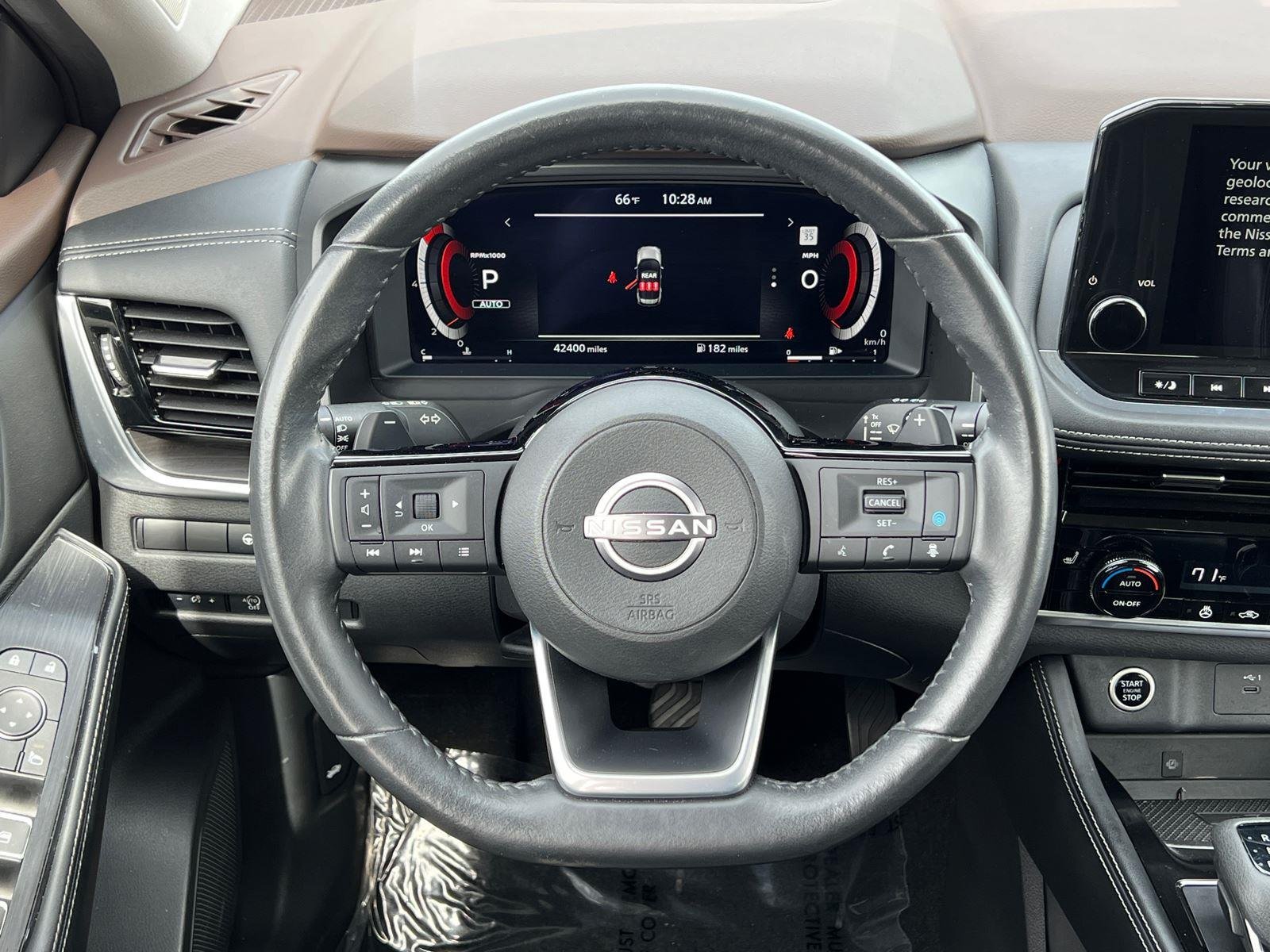 Used 2023 Caspian Blue Metallic/Super Black Nissan Platinum image 24