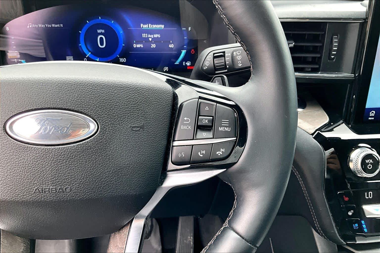 Used 2021 Carbonized Gray Metallic Ford Platinum image 25