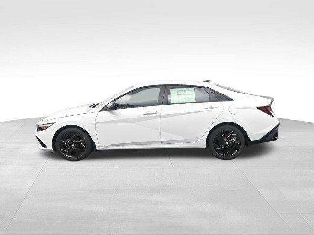New 2026 White Hyundai SEL Sport image 6