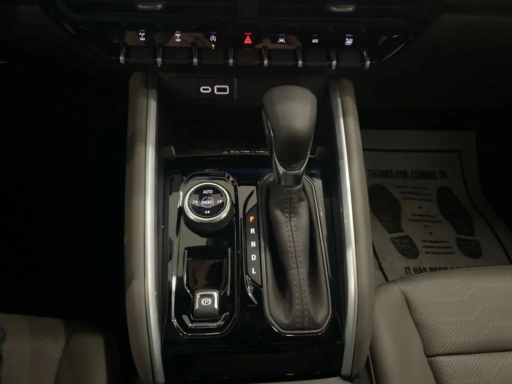 2026 Chevrolet Colorado ZR2 - Photo 20