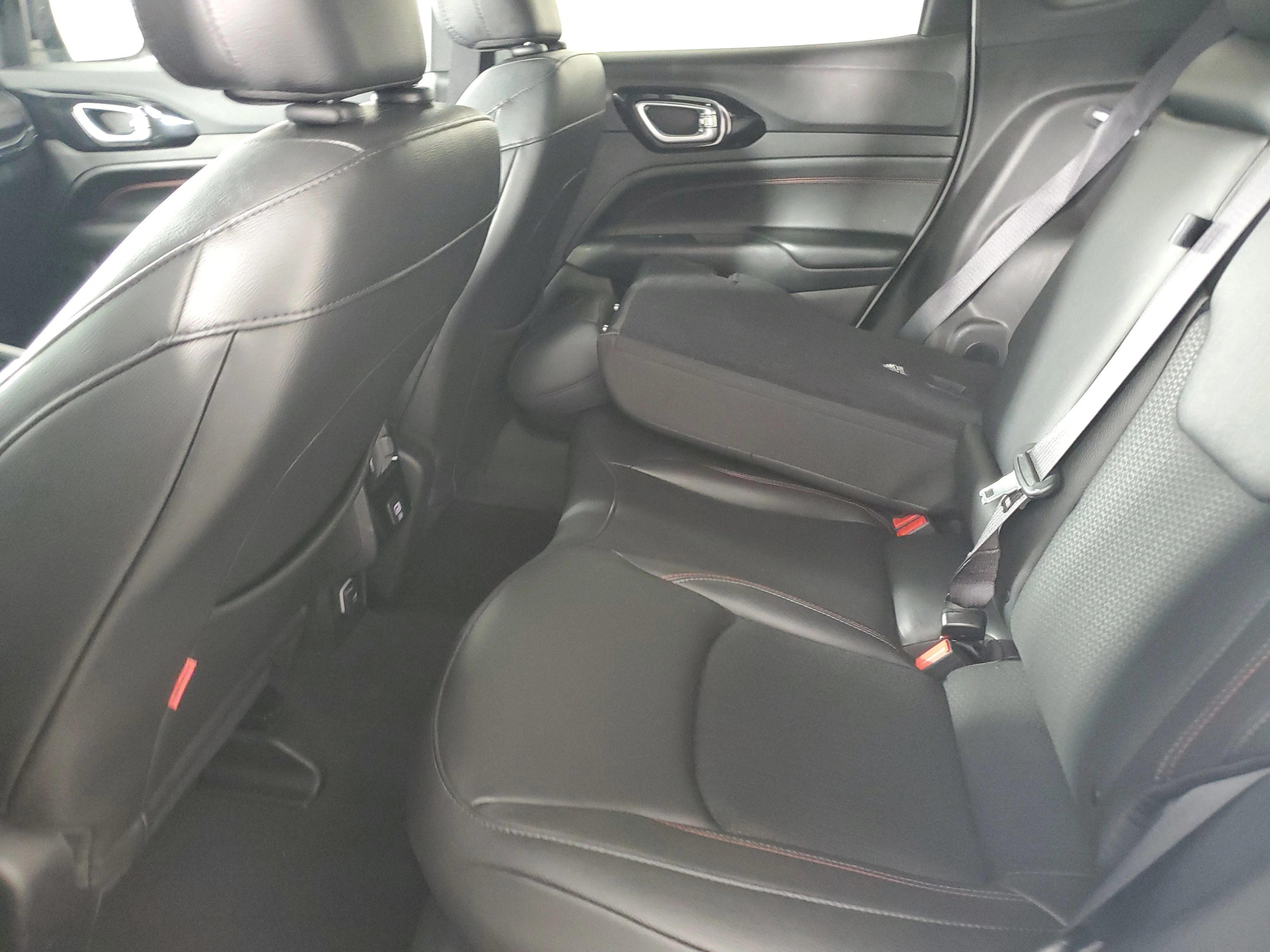 2025 Jeep Compass Trailhawk - Photo 13