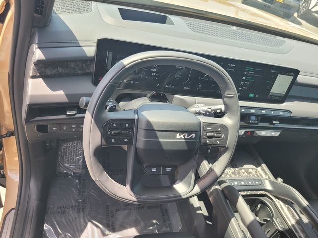 Used 2027 Brown Kia X-Pro SX-Prestige image 30