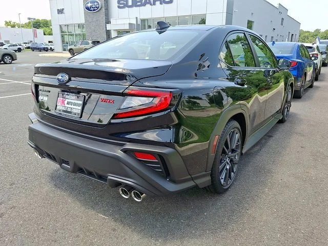 New 2026 CRYSTAL BLACK SILICA Subaru Base image 5