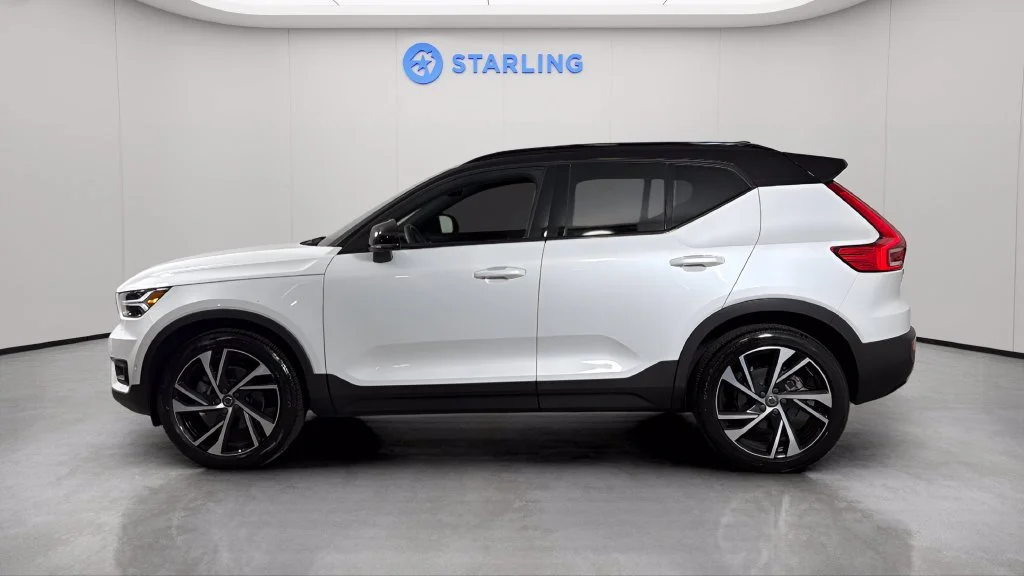 2021 Volvo XC40 R-Design - Photo 3