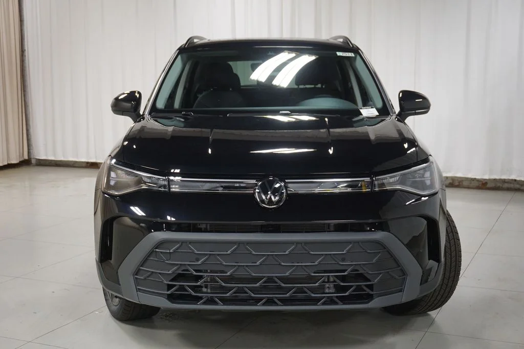 New 2026 Deep Black Volkswagen 1.5T SE Black image 5