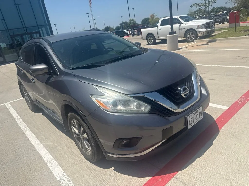 Used 2017 Nissan Murano SV with VIN 5N1AZ2MG4HN198685 for sale in Granbury, TX
