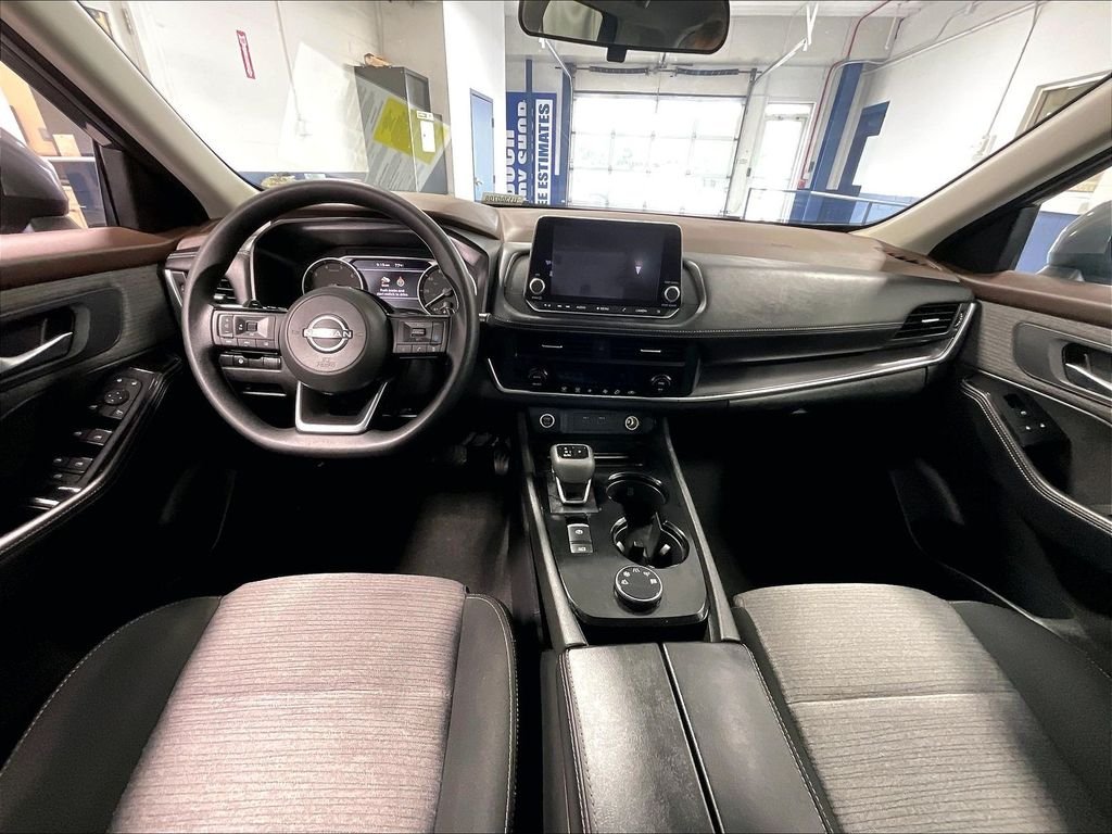 Used 2023 Gray Nissan SV image 20
