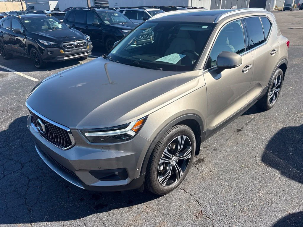 Used 2021 Gray Volvo T5 Inscription image 6