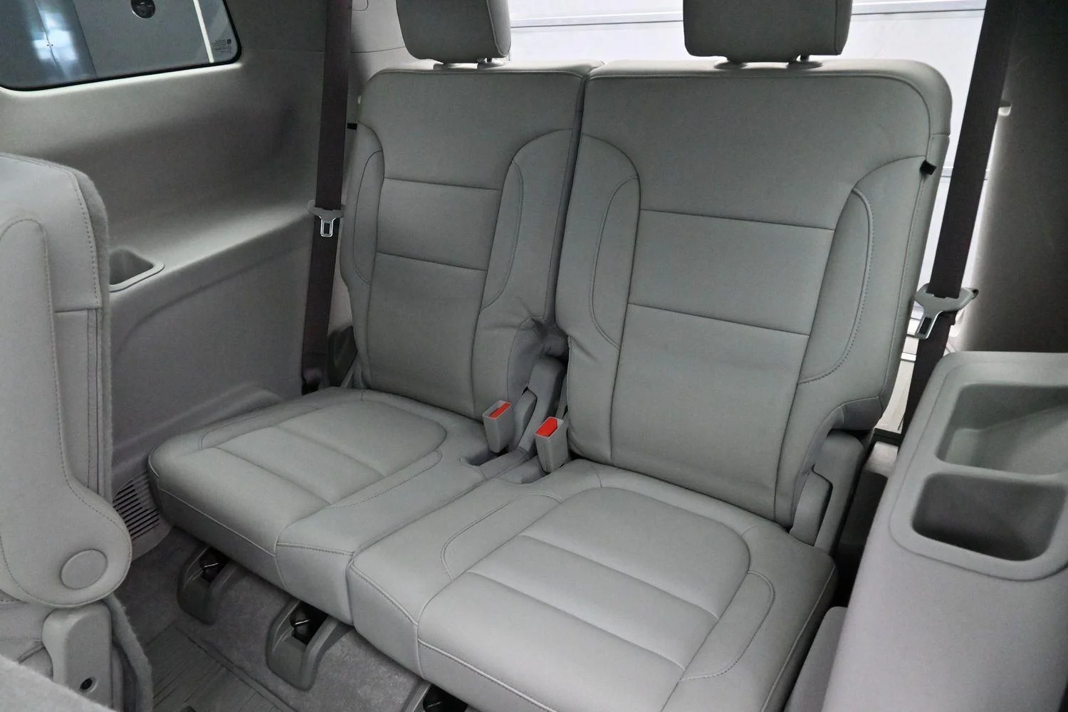 Used 2019 PEPPERDUST METALLIC GMC SLT image 37