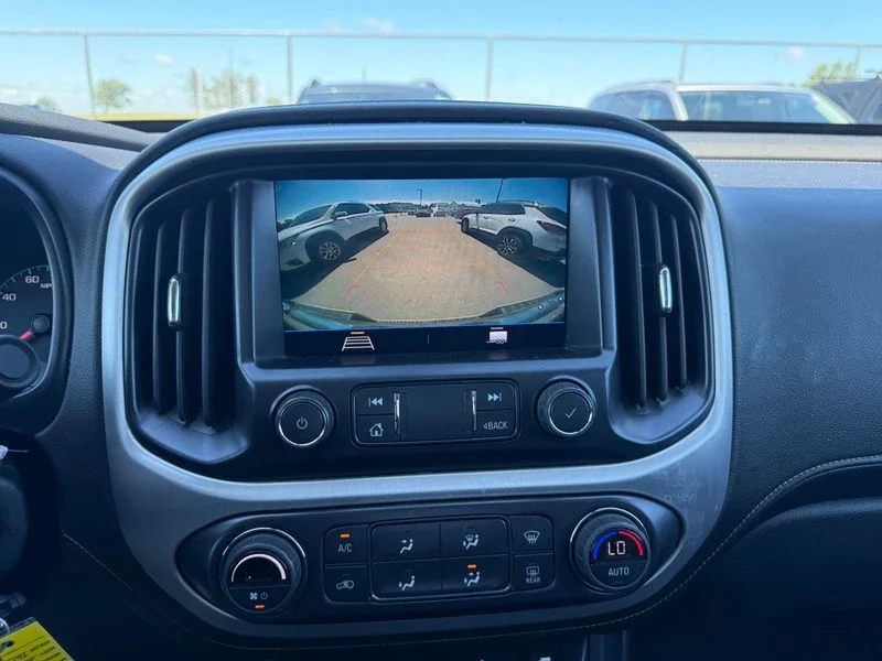 Used 2022 Beige GMC Elevation image 12
