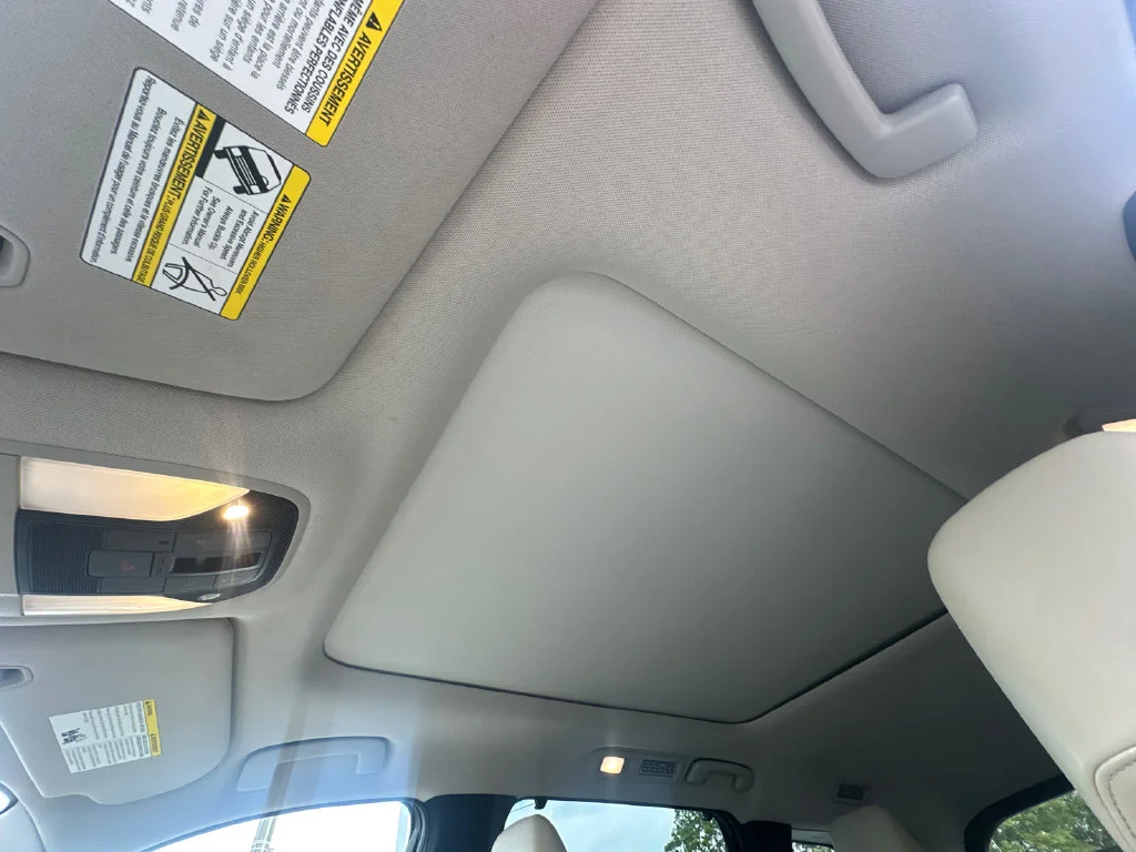 Used 2023 Silver INFINITI Sensory image 29