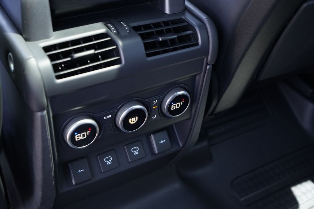 Used 2022 Silver Land Rover XS Edition image 27