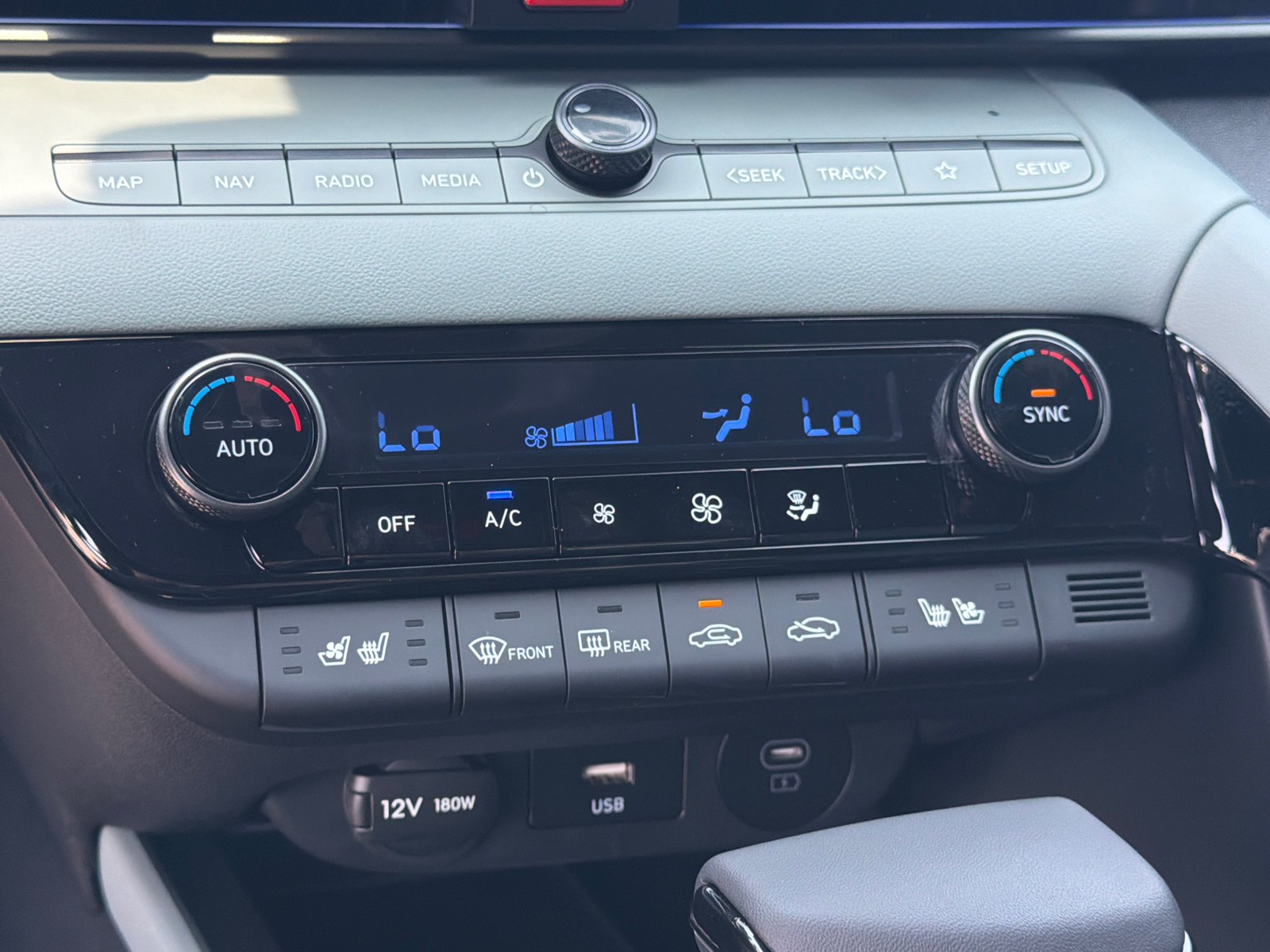 New 2026 Ecotronic Gray Hyundai Limited image 25